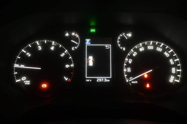 Used Toyota Prado 2018 3.5L Automatic TX-L Instrument Cluster