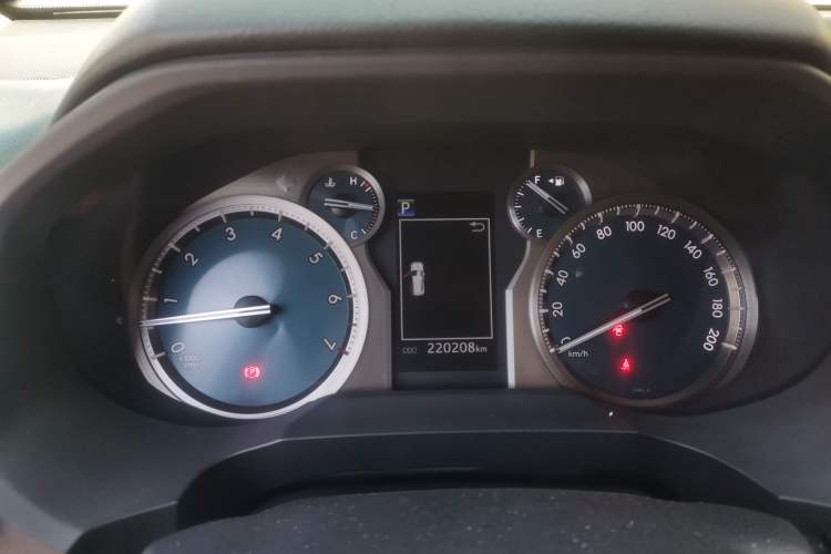 Used Toyota Prado 2018 3.5L Automatic TX-L Instrument Cluster