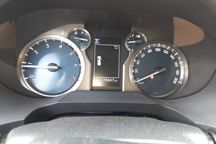 Used Toyota Prado 2018 3.5L Automatic TX-L with Rear-Mounted Spare Tire Instrument Cluster