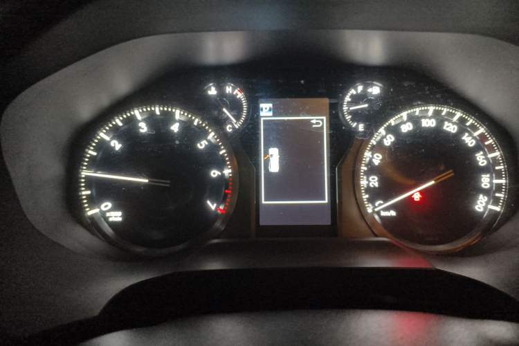 Used Toyota Prado 2018 3.5L Automatic TX-L Instrument Cluster
