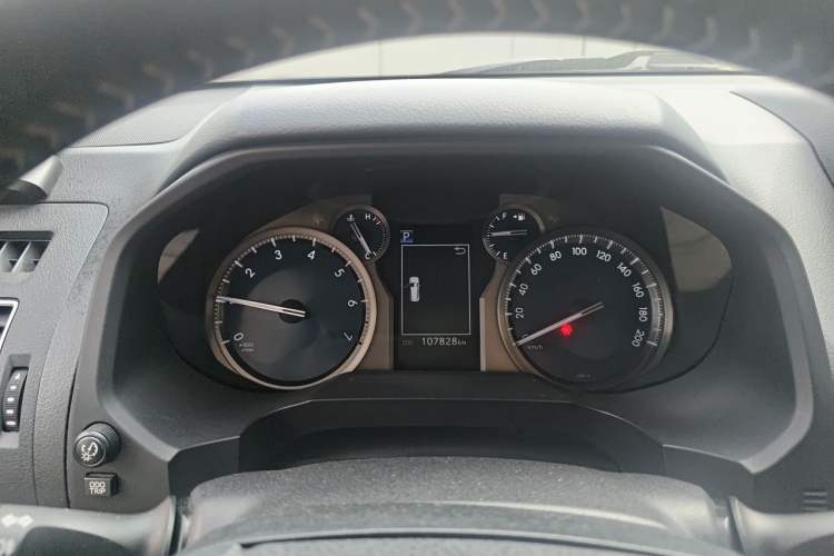 Used Toyota Prado 2018 3.5L Automatic TX-L Instrument Cluster