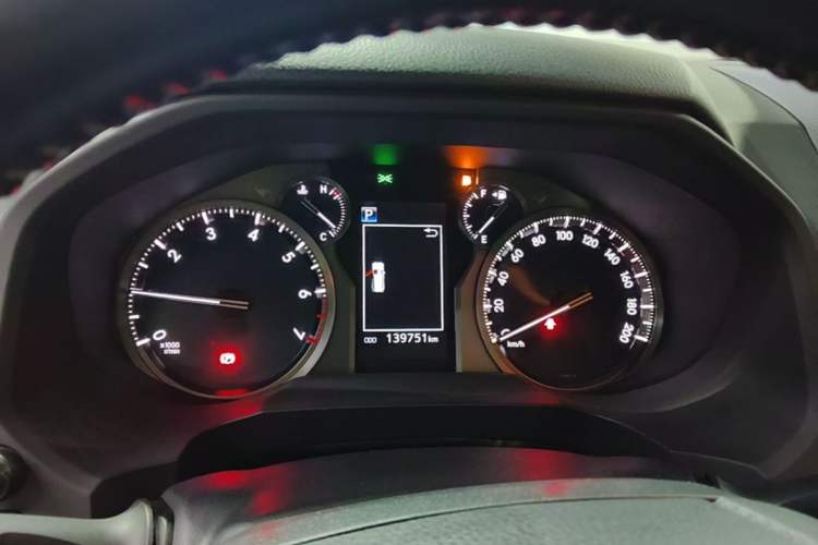 Used Toyota Prado 2018 3.5L Automatic TX-L Instrument Cluster