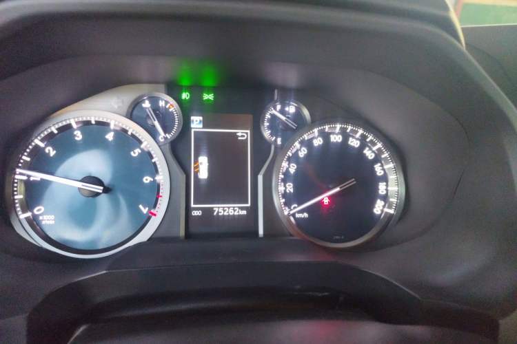 Used Toyota Prado 2018 3.5L Automatic TX-L NAVI Instrument Cluster