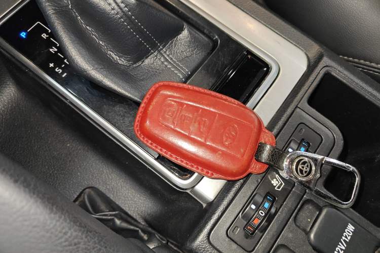 Used Toyota Prado 2018 3.5L Automatic TX-L Interior 1