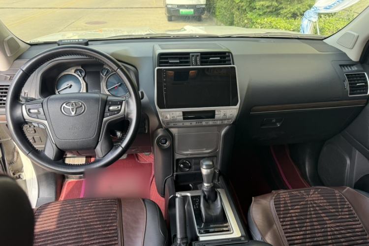Used Toyota Prado 2018 3.5L Automatic TX-L with Rear-Mounted Spare Tire Interior 1