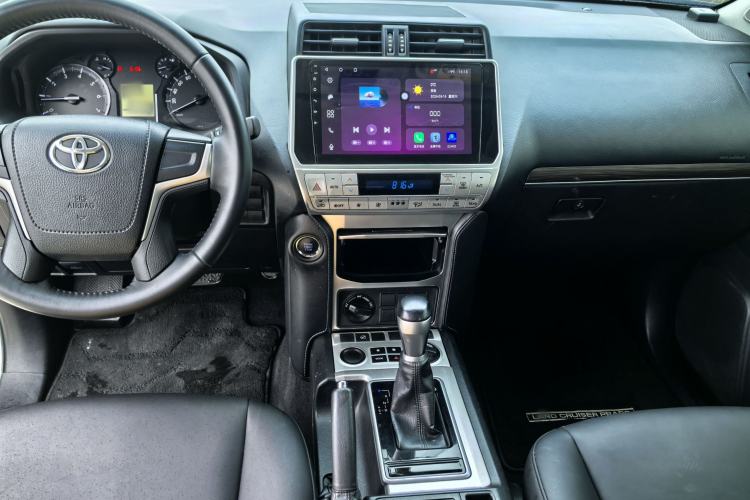 Used Toyota Prado 2018 3.5L Automatic TX Interior 2