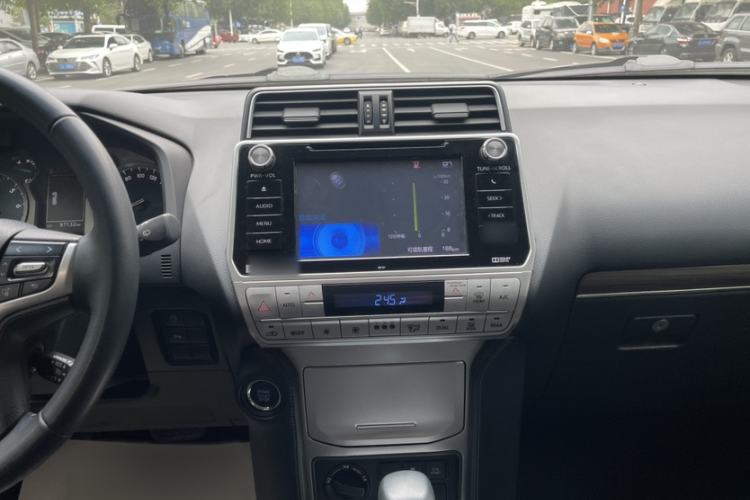Used Toyota Prado 2018 3.5L Automatic TX-L NAVI with Rear-Mounted Spare Tire Interior 3
