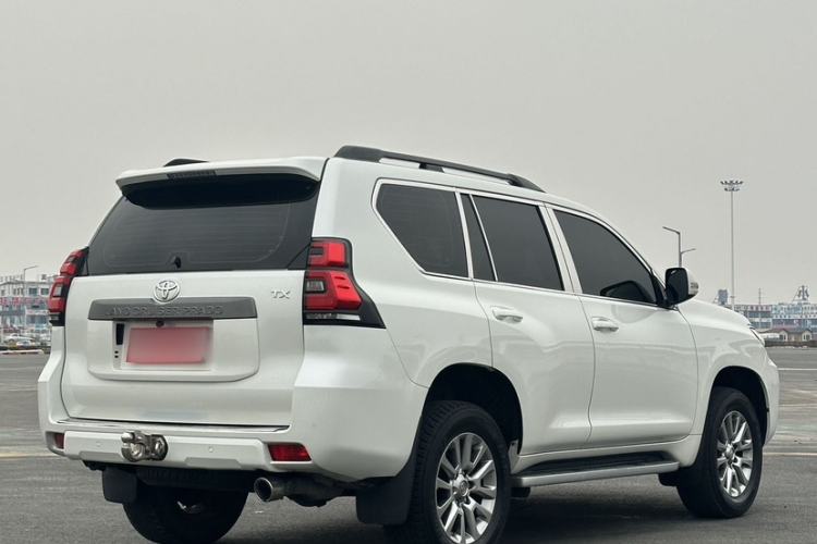 Used Toyota Prado 2018 3.5L Automatic TX-L Interior 3