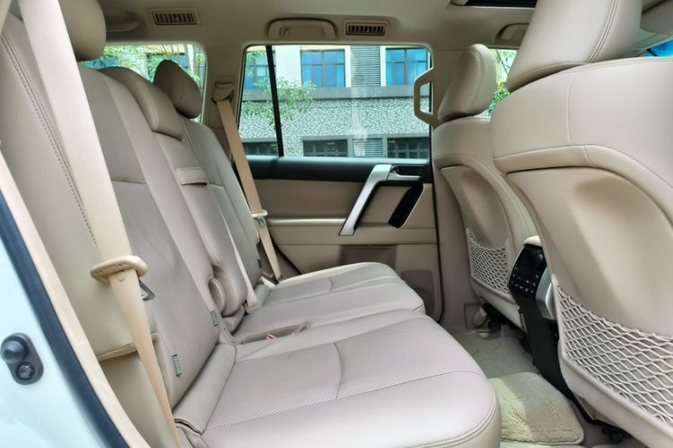 Used Toyota Prado 2018 3.5L Automatic TX-L NAVI Interior 3