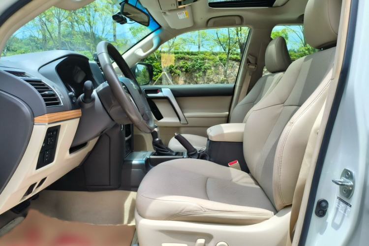 Used Toyota Prado 2018 3.5L Automatic TX-L NAVI Interior 3