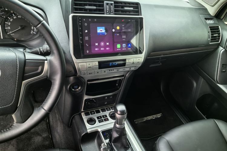 Used Toyota Prado 2018 3.5L Automatic TX Interior 4