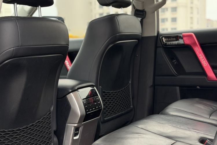 Used Toyota Prado 2018 3.5L Automatic TX-L Interior 6
