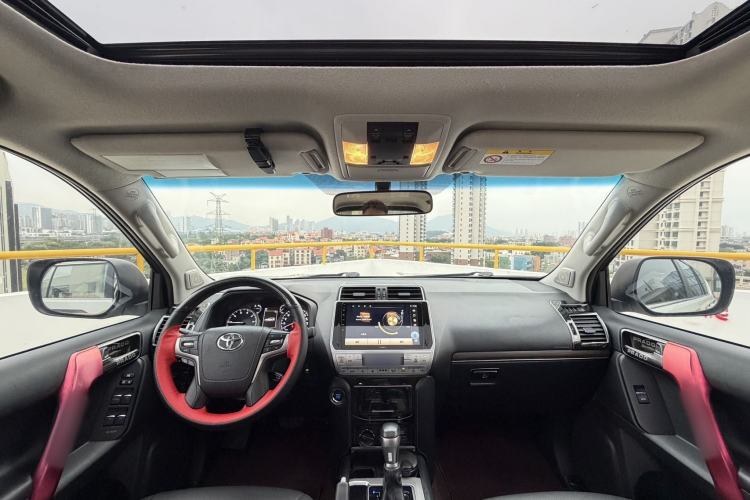 Used Toyota Prado 2018 3.5L Automatic TX-L Interior 7