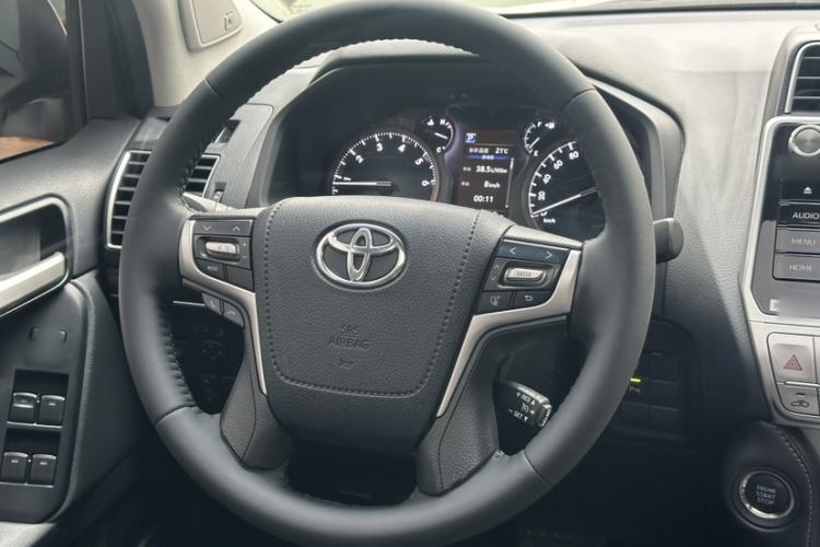 Used Toyota Prado 2018 3.5L Automatic TX-L NAVI Interior 7