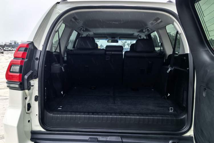 Used Toyota Prado 2018 3.5L Automatic TX Interior 8