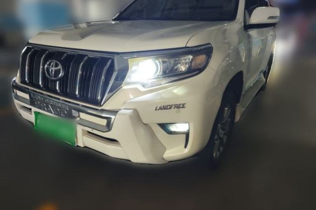 Used Toyota Prado 2018 Prado, automatic, 7 seats, 2.7-liter, four-wheel drive