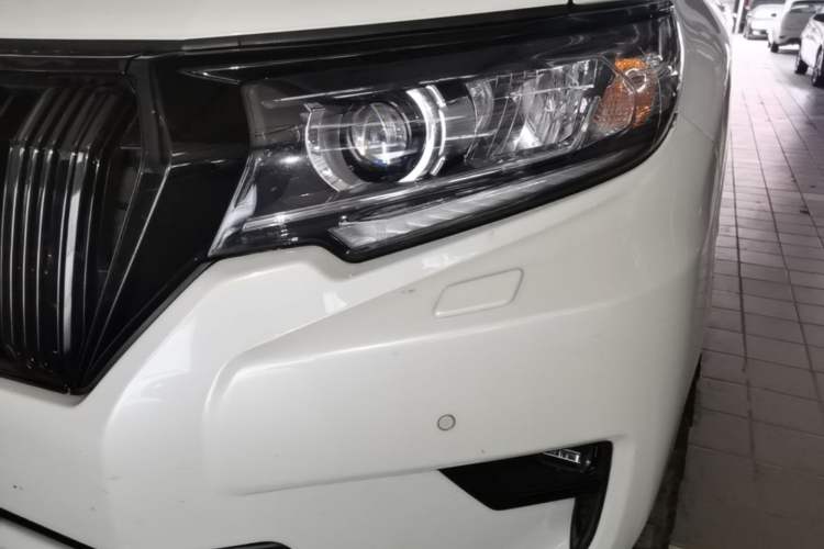 Used Toyota Prado 2018 3.5L Automatic VX NAVI with Rear-Mounted Spare Tire Left Front Headlight