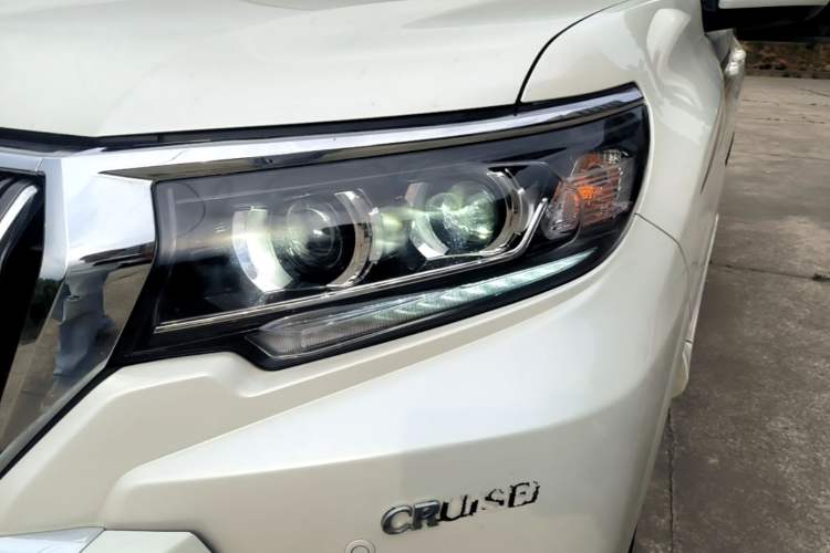 Used Toyota Prado 2018 4.0L U.S.-Spec Version 7 Seats Left Front Headlight