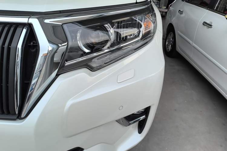 Used Toyota Prado 2018 3.5L Automatic TX-L Left Front Headlight