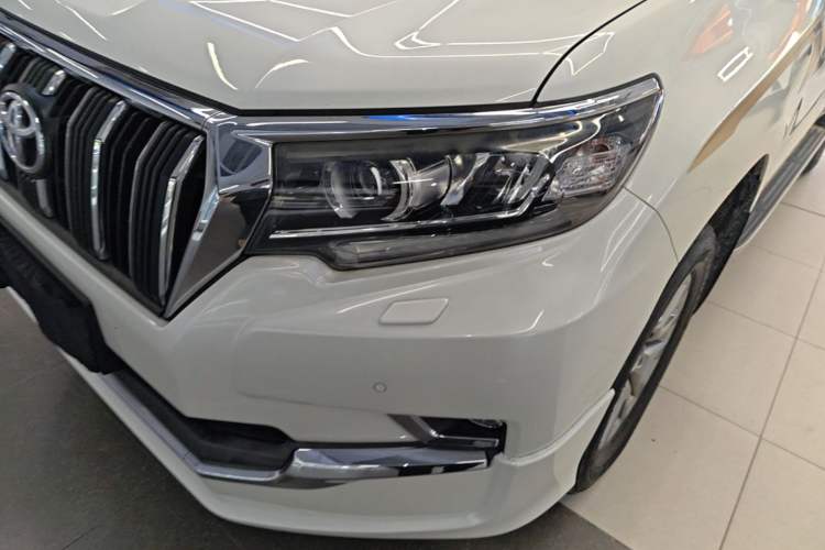 Used Toyota Prado 2018 3.5L Automatic TX-L Left Front Headlight