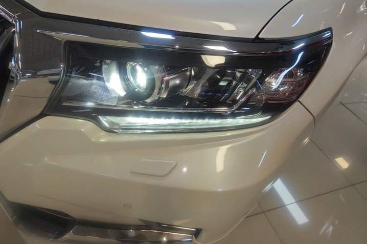 Used Toyota Prado 2018 3.5L Automatic TX-L Left Front Headlight