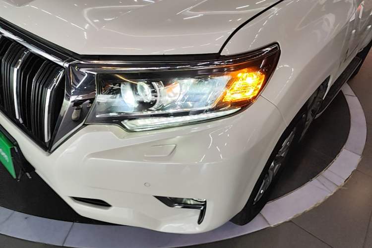 Used Toyota Prado 2018 3.5L Automatic TX-L NAVI Left Front Headlight