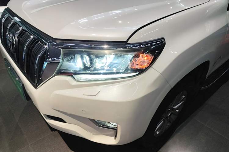 Used Toyota Prado 2018 3.5L Automatic TX-L NAVI Left Front Headlight