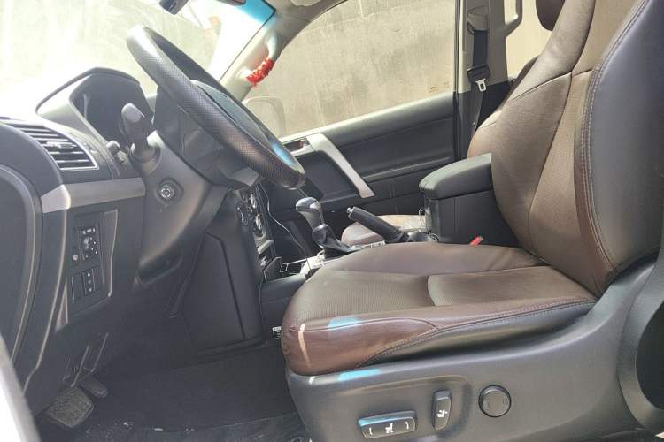 Used Toyota Prado 2018 3.5L Automatic VX NAVI Left Front Seat