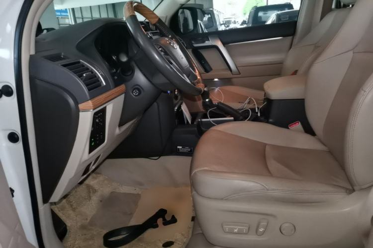 Used Toyota Prado 2018 3.5L Automatic VX NAVI with Rear-Mounted Spare Tire Left Front Seat