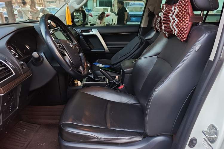 Used Toyota Prado 2018 3.5L Automatic TX-L NAVI Left Front Seat