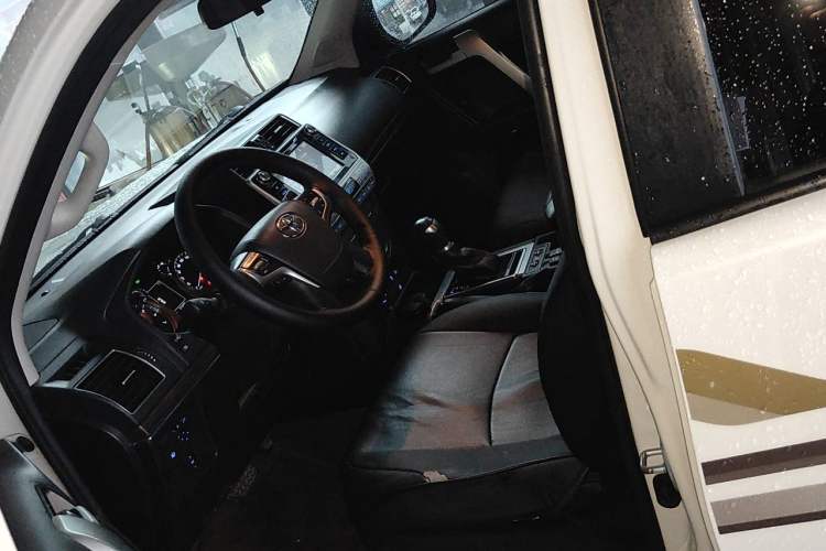 Used Toyota Prado 2018 3.5L Automatic TX-L with Rear-Mounted Spare Tire Left Front Seat