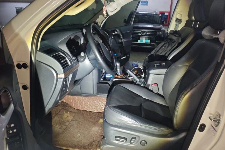 Used Toyota Prado 2018 3.5L Automatic TX-L with Rear-Mounted Spare Tire Left Front Seat