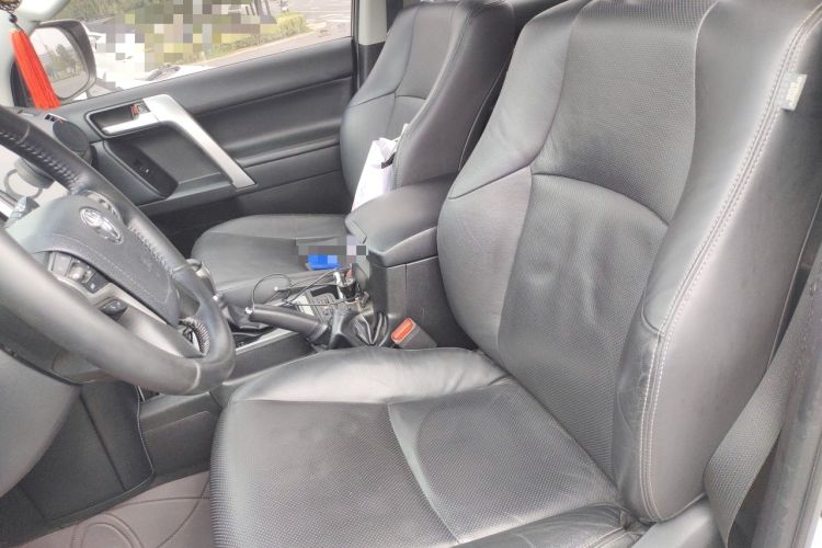 Used Toyota Prado 2018 3.5L Automatic TX-L with Rear-Mounted Spare Tire Left Front Seat