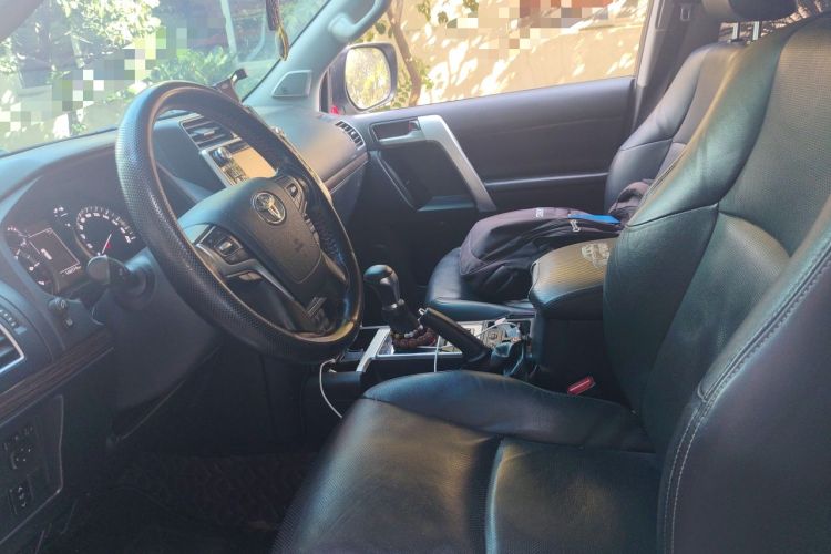 Used Toyota Prado 2018 3.5L Automatic TX-L NAVI with Rear-Mounted Spare Tire Left Front Seat