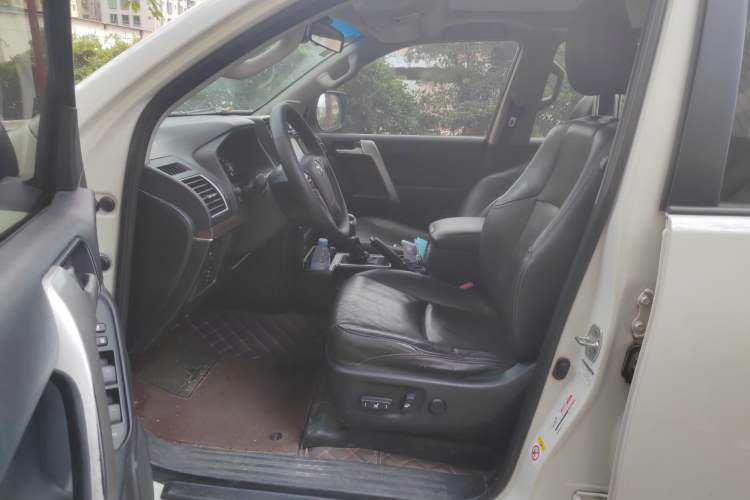 Used Toyota Prado 2018 3.5L Automatic TX-L with Rear-Mounted Spare Tire Left Front Seat