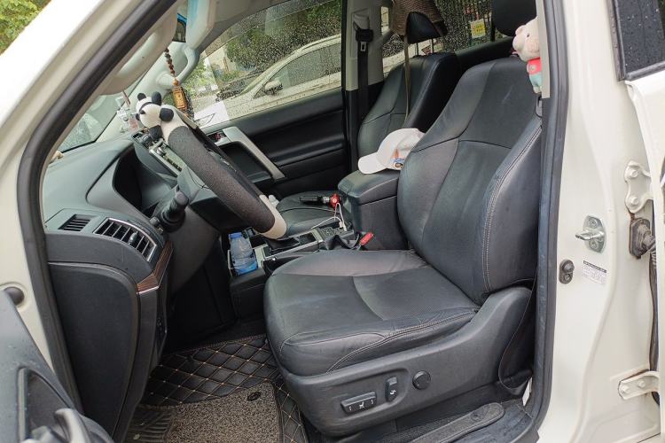 Used Toyota Prado 2018 3.5L Automatic TX-L with Rear-Mounted Spare Tire Left Front Seat