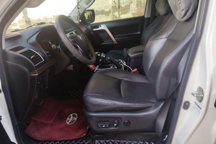 Used Toyota Prado 2018 3.5L Automatic TX-L with Rear-Mounted Spare Tire Left Front Seat