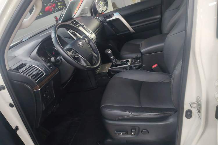 Used Toyota Prado 2018 3.5L Automatic TX-L with Rear-Mounted Spare Tire Left Front Seat