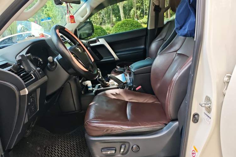 Used Toyota Prado 2018 3.5L Automatic TX-L with Rear-Mounted Spare Tire Left Front Seat