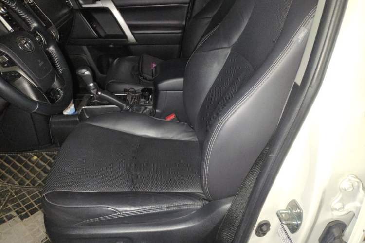 Used Toyota Prado 2018 3.5L Automatic TX-L with Rear-Mounted Spare Tire Left Front Seat