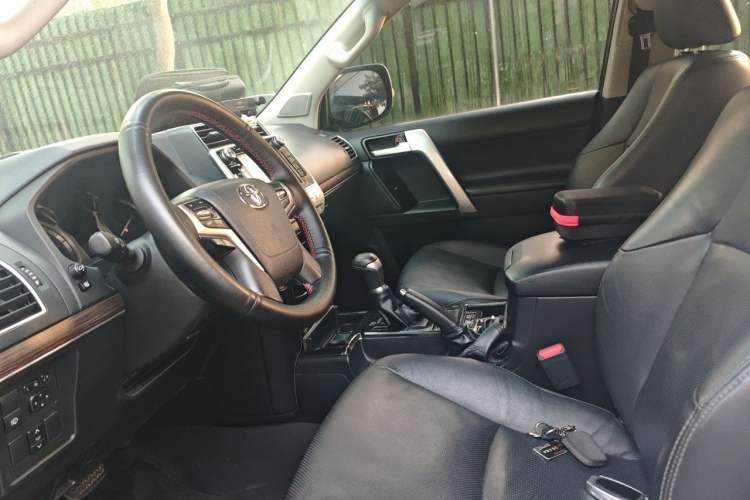 Used Toyota Prado 2018 3.5L Automatic TX-L with Rear-Mounted Spare Tire Left Front Seat