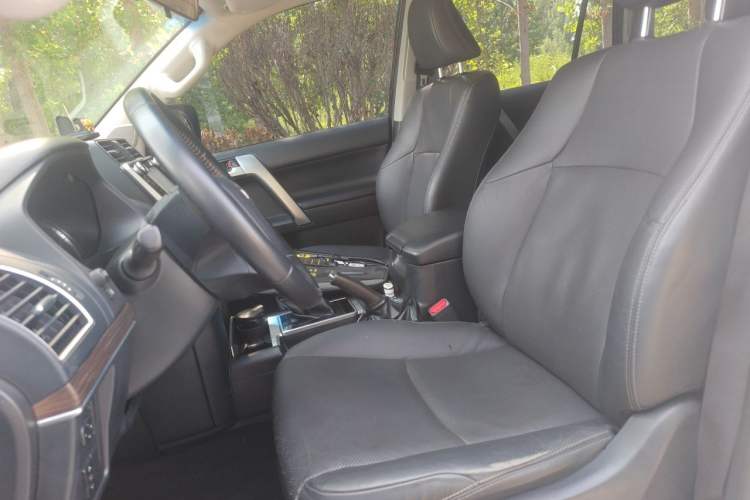Used Toyota Prado 2018 3.5L Automatic TX-L with Rear-Mounted Spare Tire Left Front Seat