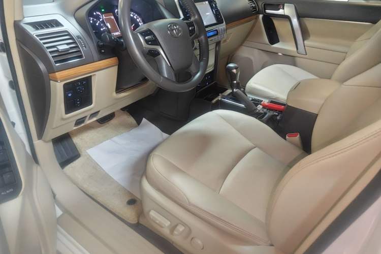 Used Toyota Prado 2018 3.5L Automatic TX-L Left Front Seat