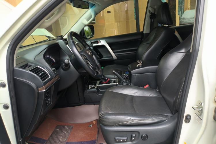 Used Toyota Prado 2018 3.5L Automatic TX-L NAVI with Rear-Mounted Spare Tire Left Front Seat