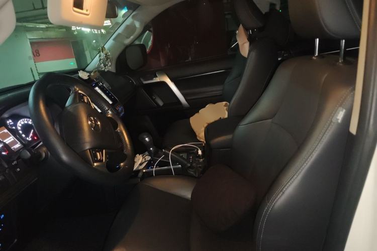 Used Toyota Prado 2018 3.5L Automatic TX-L with Rear-Mounted Spare Tire Left Front Seat