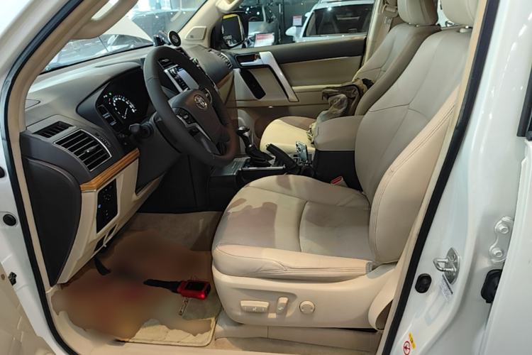 Used Toyota Prado 2018 3.5L Automatic TX-L NAVI Left Front Seat