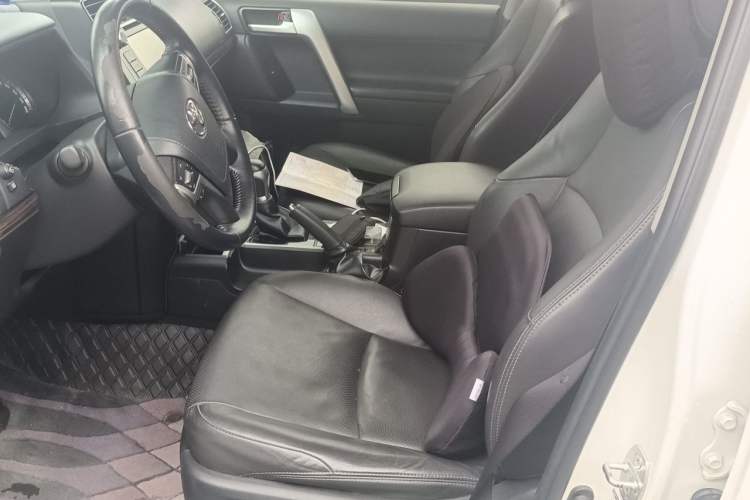 Used Toyota Prado 2018 3.5L Automatic TX-L NAVI with Rear-Mounted Spare Tire Left Front Seat
