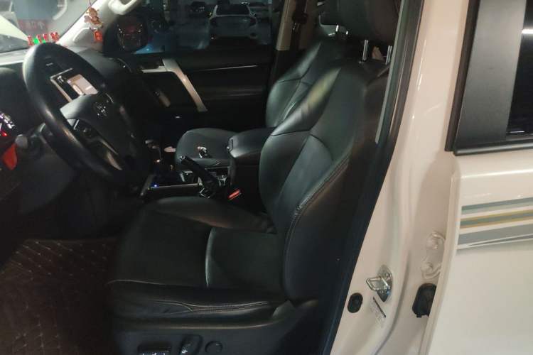 Used Toyota Prado 2018 3.5L Automatic TX-L with Rear-Mounted Spare Tire Left Front Seat