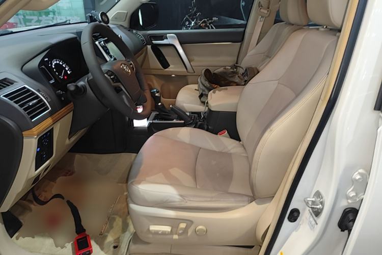 Used Toyota Prado 2018 3.5L Automatic TX-L NAVI Left Front Seat