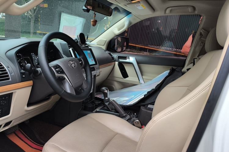 Used Toyota Prado 2018 3.5L Automatic TX-L with Rear-Mounted Spare Tire Left Front Seat